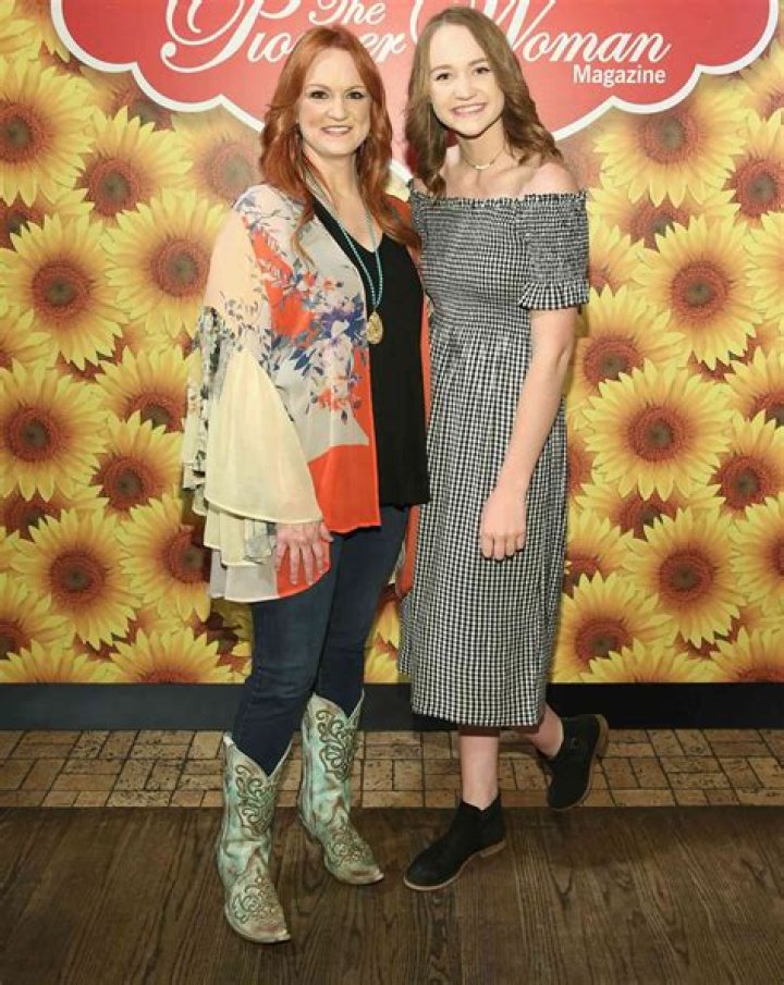 Ree Drummond’s Daughter Paige Arrested For Public Intoxication – Hollywood Life