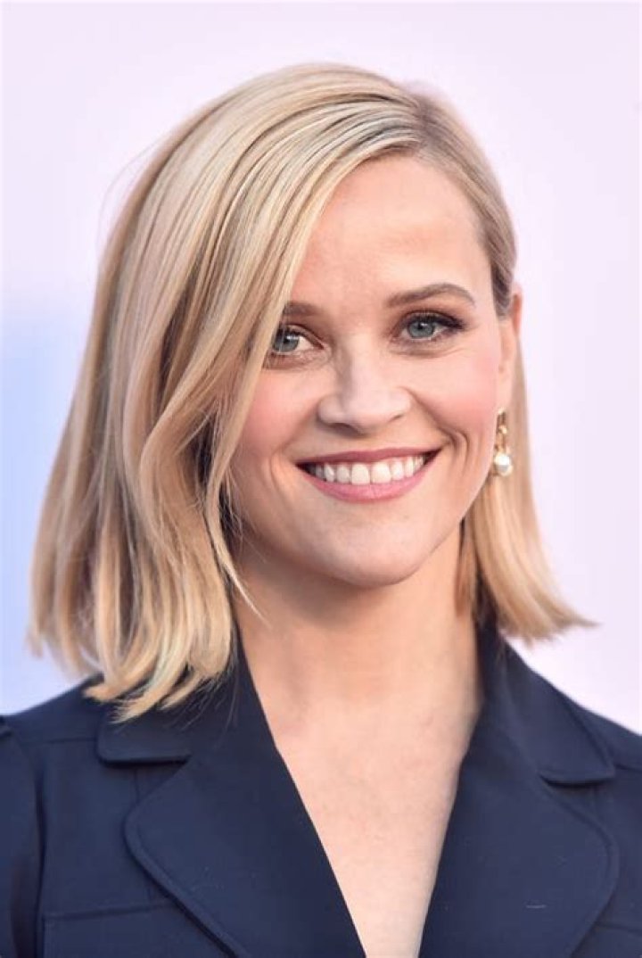 See Hair Makeover Pics – Hollywood Life