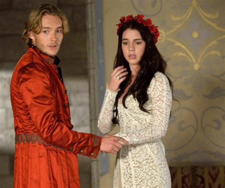 Aylee Dies — Season 1 Episode 8 Recap – Hollywood Life