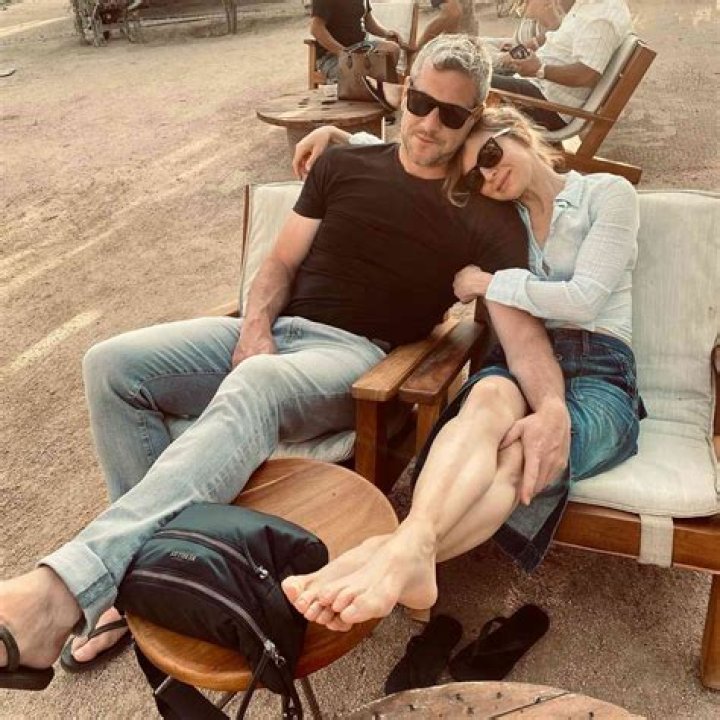 Ant Anstead & Renee Zellweger Snuggle Together As They Go Instagram Official After 3 Mos. Of Dating