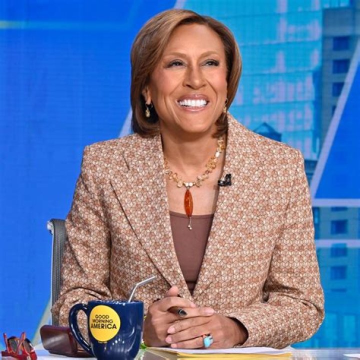 ‘GMA’ Co-Host Robin Roberts Anchors From Home Per Doctors Orders: Watch Her Report In Slippers