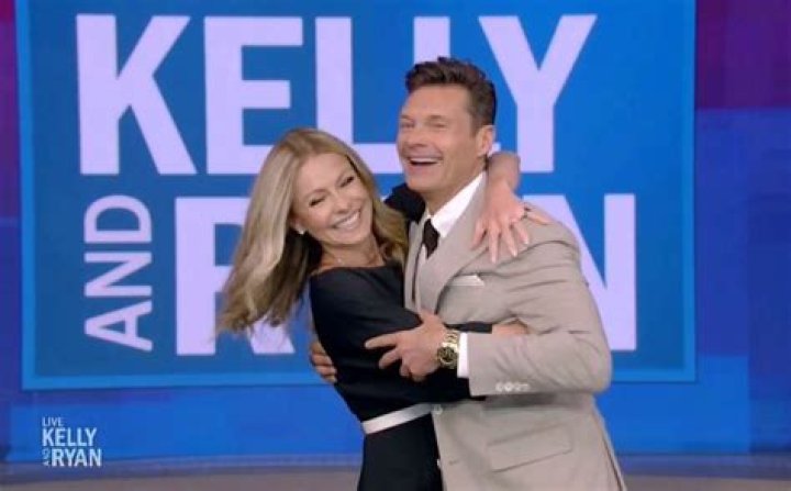 Ryan Seacrest On ‘Live With Kelly & Ryan’: Photos – Hollywood Life