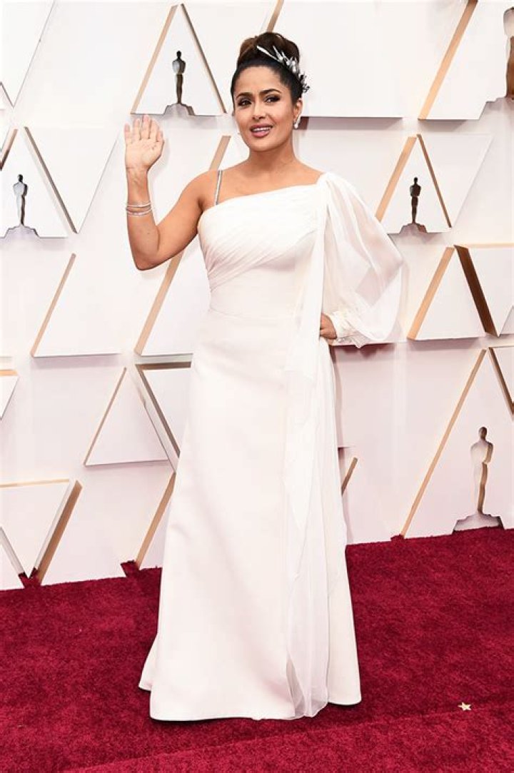 Salma Hayek Is Angelic In White Gown At 2020 Oscars