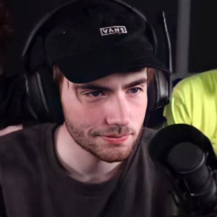 Sapnap [Youtuber] Net Worth, Wiki, Height, Weight, Age & More