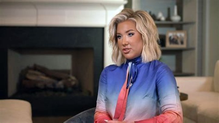 Savannah Chrisley, 23, Details Her Battle With Endometriosis & Why She’s Considering Freezing Her Eggs