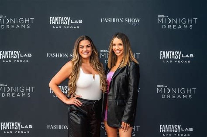 Fantasy Lab Las Vegas’ Midnight Dreams Immersive Experience: Photos – Hollywood Life