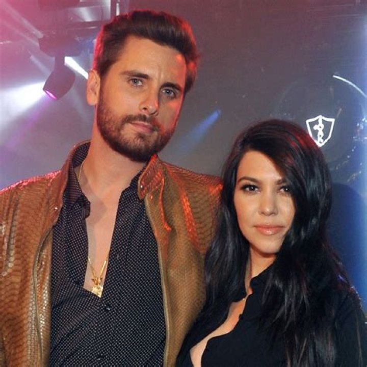 Scott Disick Shocks Kourtney Kardashian & Says He’s Ready To Marry Her ‘Right Here, Right Now’ – Watch