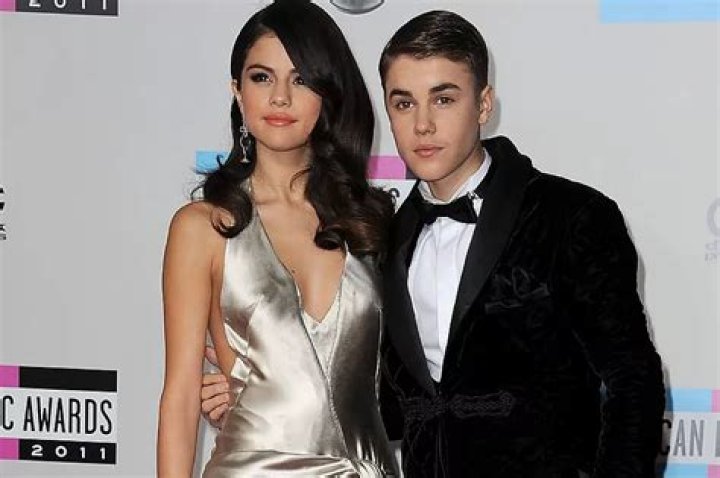 Selena Gomez: Justin Bieber Betrayed Her With Both Kendall & Kylie Jenner