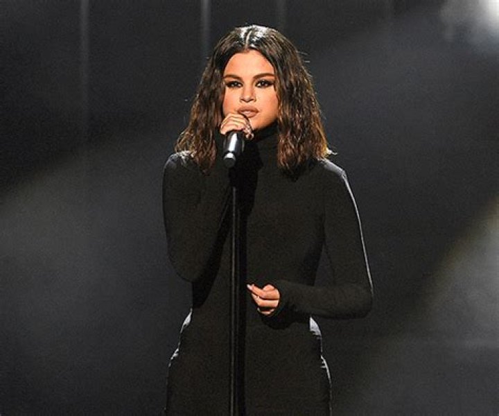 Selena Gomez’s Music & Acting Plans For 2021 Revealed — Details – Hollywood Life