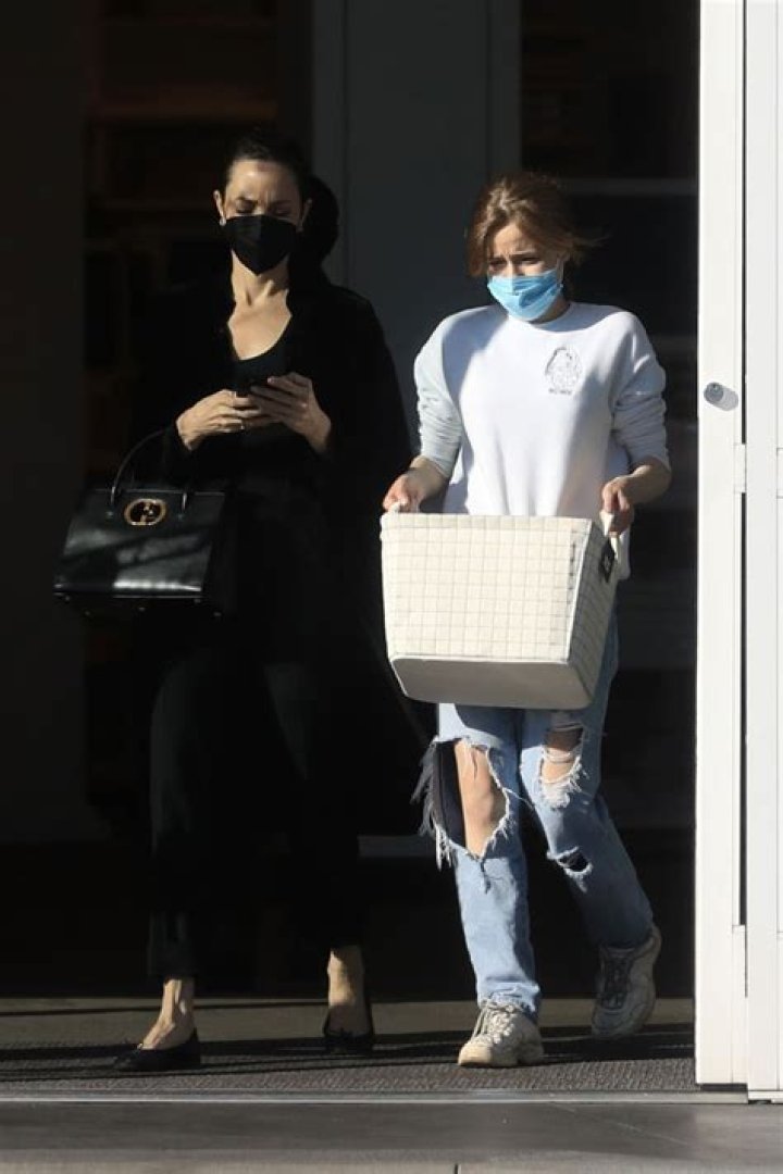 Shiloh Jolie-Pitt, 15, Rocks Ripped Jeans Shopping With Mom Angelina For Home Supplies — Photos