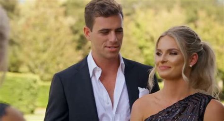 Juliette & Clark’s Video Together Freaks Sam OUt – Hollywood Life