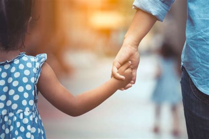 ‘Single Parents’ — Photos