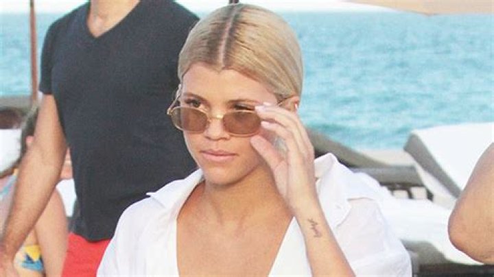 Sofia Richie Kisses A Mystery Man While Frolicking On A Miami Beach In A Bikini — Pics