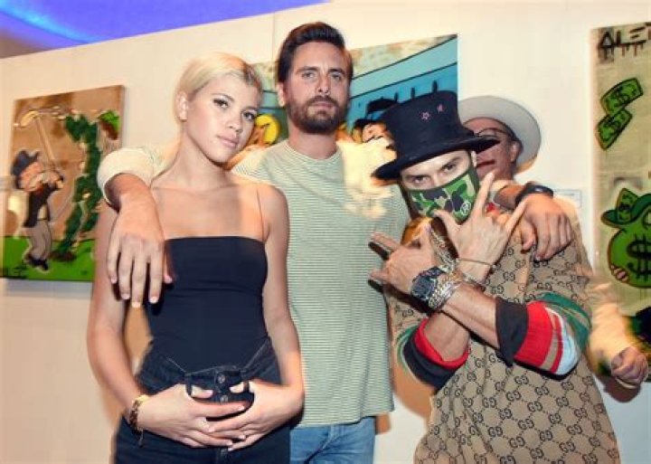 Sofia Richie & Scott Disick Reunite For A Cozy Movie Date At Home 6 Weeks After Split — Video