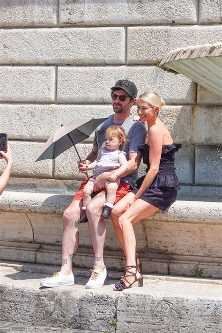 Stassi Schroeder’s Daughter Hartford Hospitalized For Breathing Issues – Hollywood Life