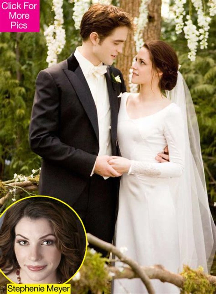 Stephenie Meyer Talks ‘Breaking Dawn’ Wedding & Why She Cried – Hollywood Life