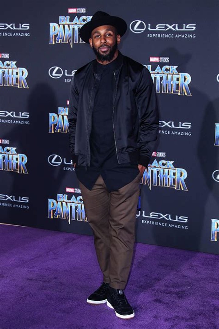 Stephen ‘tWitch’ Boss’ Mom Reacts To Son’s Suicide Six Months Later – Hollywood Life