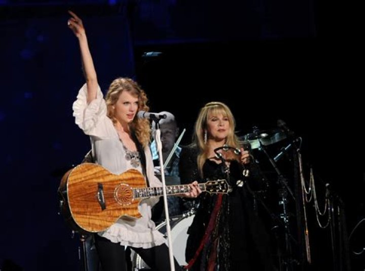 Stevie Nicks Thanks Taylor Swift For Song After Christine McVie Death – Hollywood Life