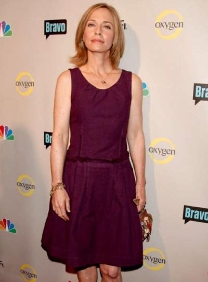 Susanna Thompson Body Measurements Height Weight Bra Shoe Size Age Facts