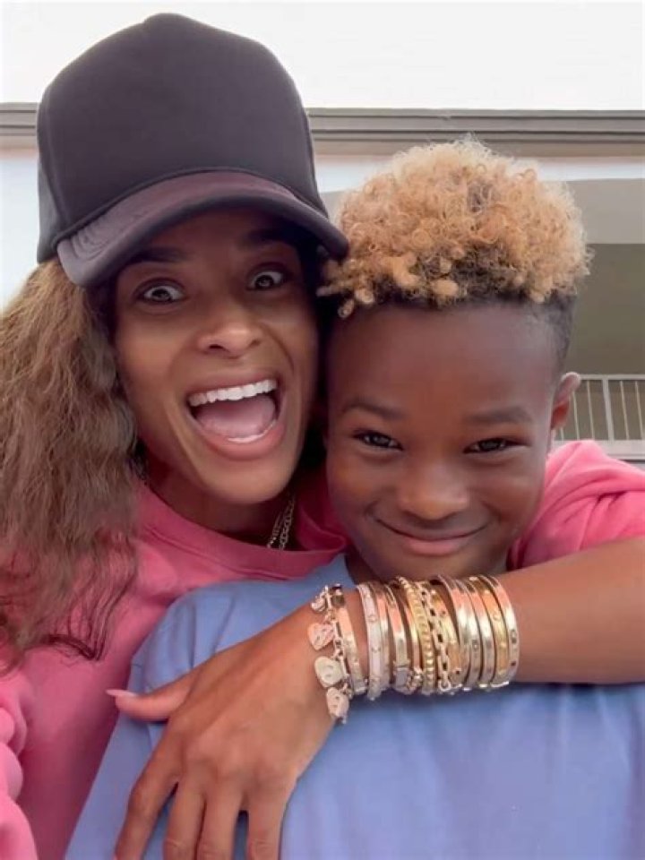 Scold Him For Ciara ‘1st’ Diss – Hollywood Life