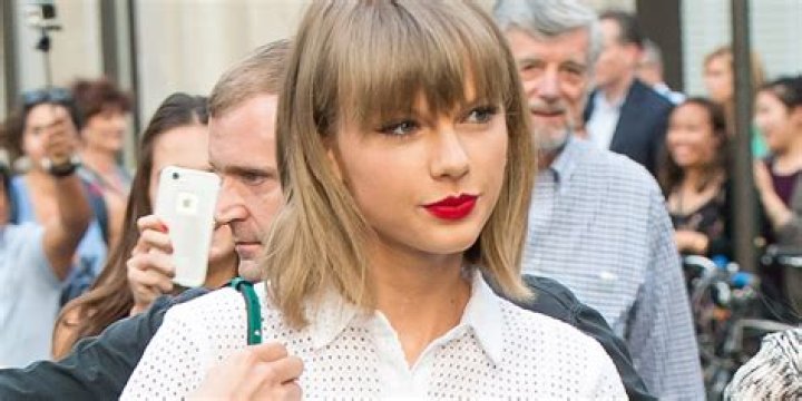 Taylor Swift Was ‘Slut-Shamed’ At 23 She Says In Interview About Career – Hollywood Life