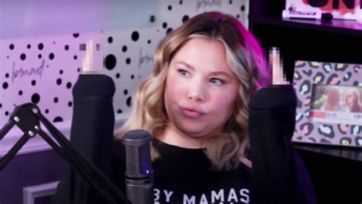 ‘Teen Mom 2’: Kailyn Lowry Flips Off Producers During Heated Argument In Season Finale