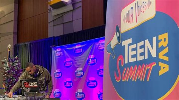 AJ Cooper Dead — Former BET Host Dies – Hollywood Life