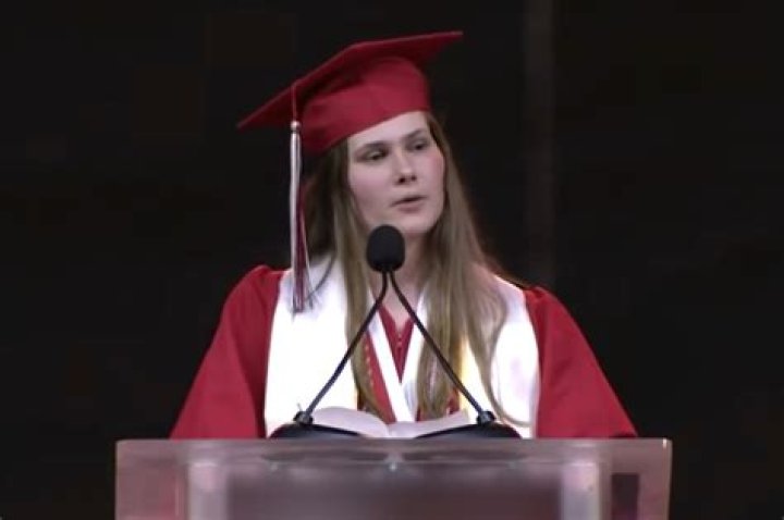 Texas Valedictorian, 18, Condemns New Texas Abortion Law: It ‘Really Terrifies Me’
