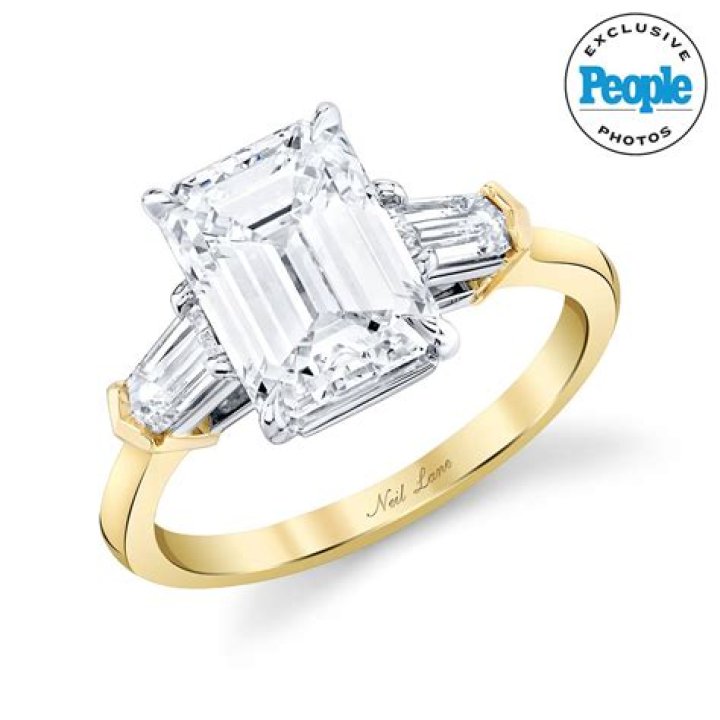 ‘Bachelor’ & ‘Bachelorette’ Engagement Rings Through The Years — Pics