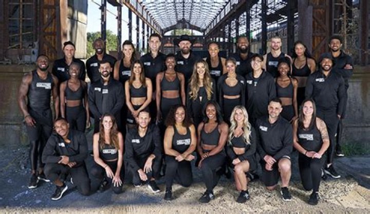 Meet The ‘Survivor’ Alums & More – Hollywood Life