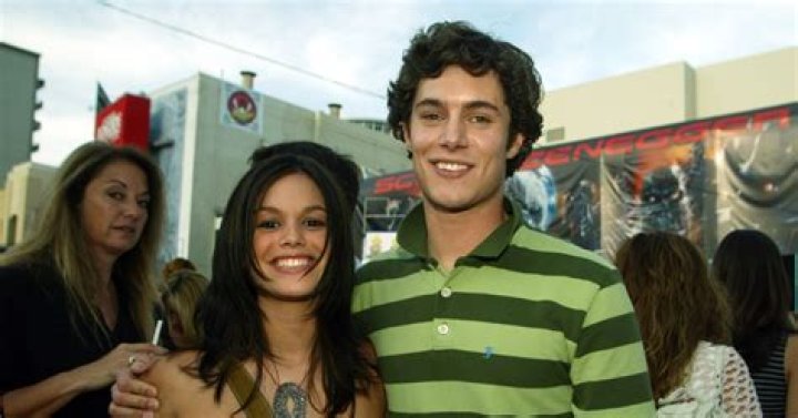 ‘The O.C.’ Exes Rachel Bilson & Adam Brody Have The Most Random & Epic Reunion — Pic