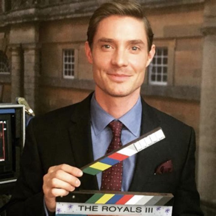 Max Brown On Prince Robert In Season 3 – Hollywood Life