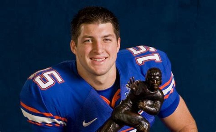 Tim Tebow – Hollywood Life