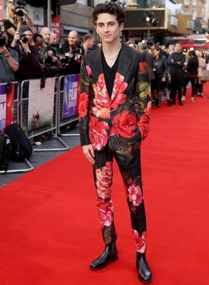 Timothee Chalamet Height Weight Shoe Size Measurements Facts