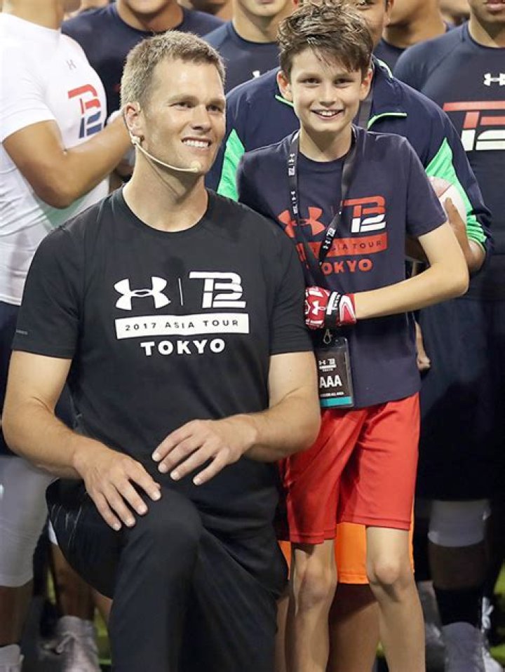 Tom Brady Reveals Son Jack, 15, Is Playing Football Like His Dad – Hollywood Life