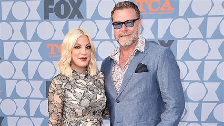 Dean McDermott Reveals He & Wife Tori Spelling Still Have Sex Every Day, Using ‘CBD Lube’