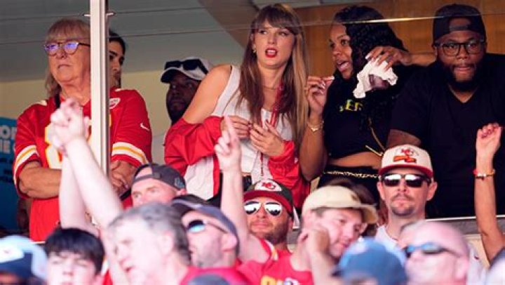 Travis Kelce’s Mom Donna Listens to Taylor Swift Song in Cruise Video – Hollywood Life
