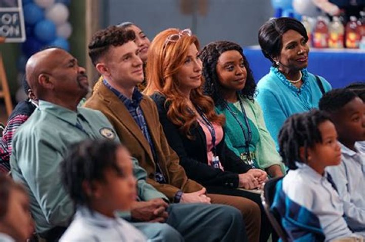 ‘Emily In Paris’ & More – Hollywood Life