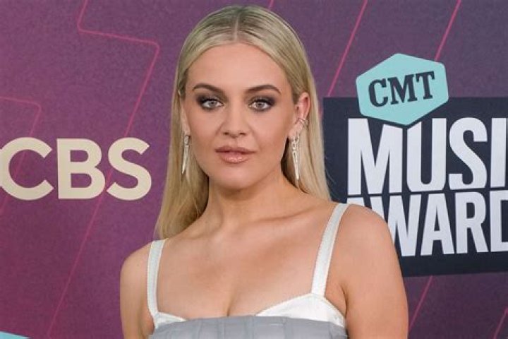 Kelsea Ballerini Tests Positive For COVID-19 Days Before Hosting CMT Awards: ‘I’m Gutted’