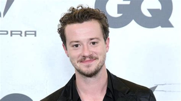 Who Are Joseph Quinn Parents? Fans Are Loving The Stranger Things Actor In The New Season