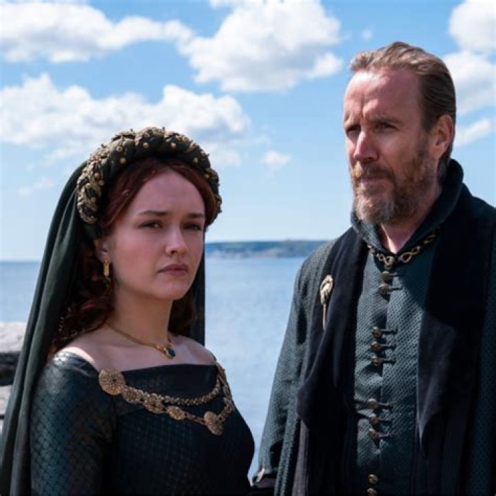 Who Is Alicent Hightower? What To Know About King Viserys’ New Wife – Hollywood Life