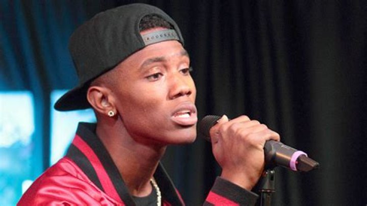 Who Is B. Smyth? R&B Star Dead At Age 28 From Pulmonary Fibrosis – Hollywood Life
