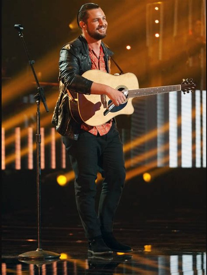 Who Is Chayce Beckham? Facts About ‘American Idol’ Season 19 Winner – Hollywood Life