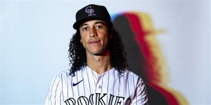 Who Is Cole Tucker? 5 Things About Vanessa Hudgens’ Mystery Man – Hollywood Life