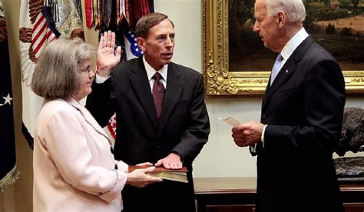 David Petraeus: 5 Things On Disgraced CIA Chief Who May Be Trump Sec. Of State