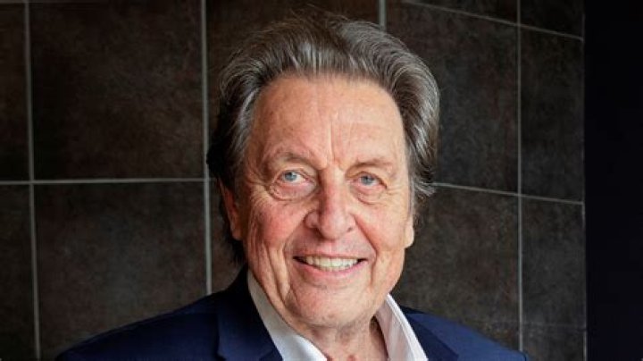 Who Is Errol Musk? Here Are 5 Things About Elon Musk’s Dad – Hollywood Life