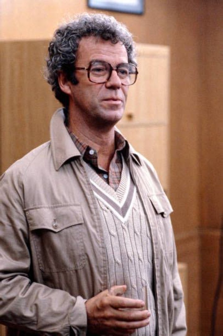 5 Things About The Canadian Acting Legend Dead At 92 – Hollywood Life