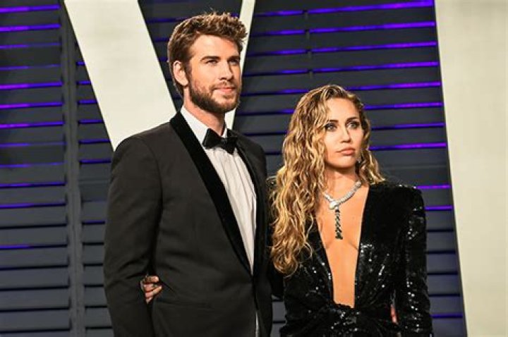 Who Is Liam Hemsworth Dating Now? His Girlfriend History – Hollywood Life