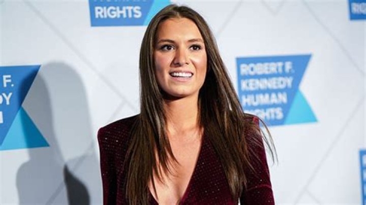 Mariah Kennedy-Cuomo: 5 Facts About NY Gov’s Daughter, 25, Asking New Yorkers To Wear Face Protection