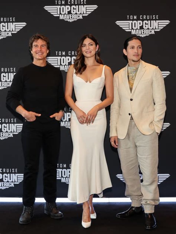 Maverick’ Breakout Star – Hollywood Life